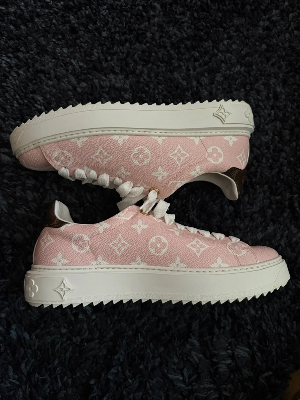 Louis Vuitton Pink Monogram Time Out Leather Low-Top Sneakers AUTHENTIC EUC